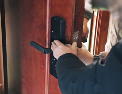 松原24小时上门开锁公司